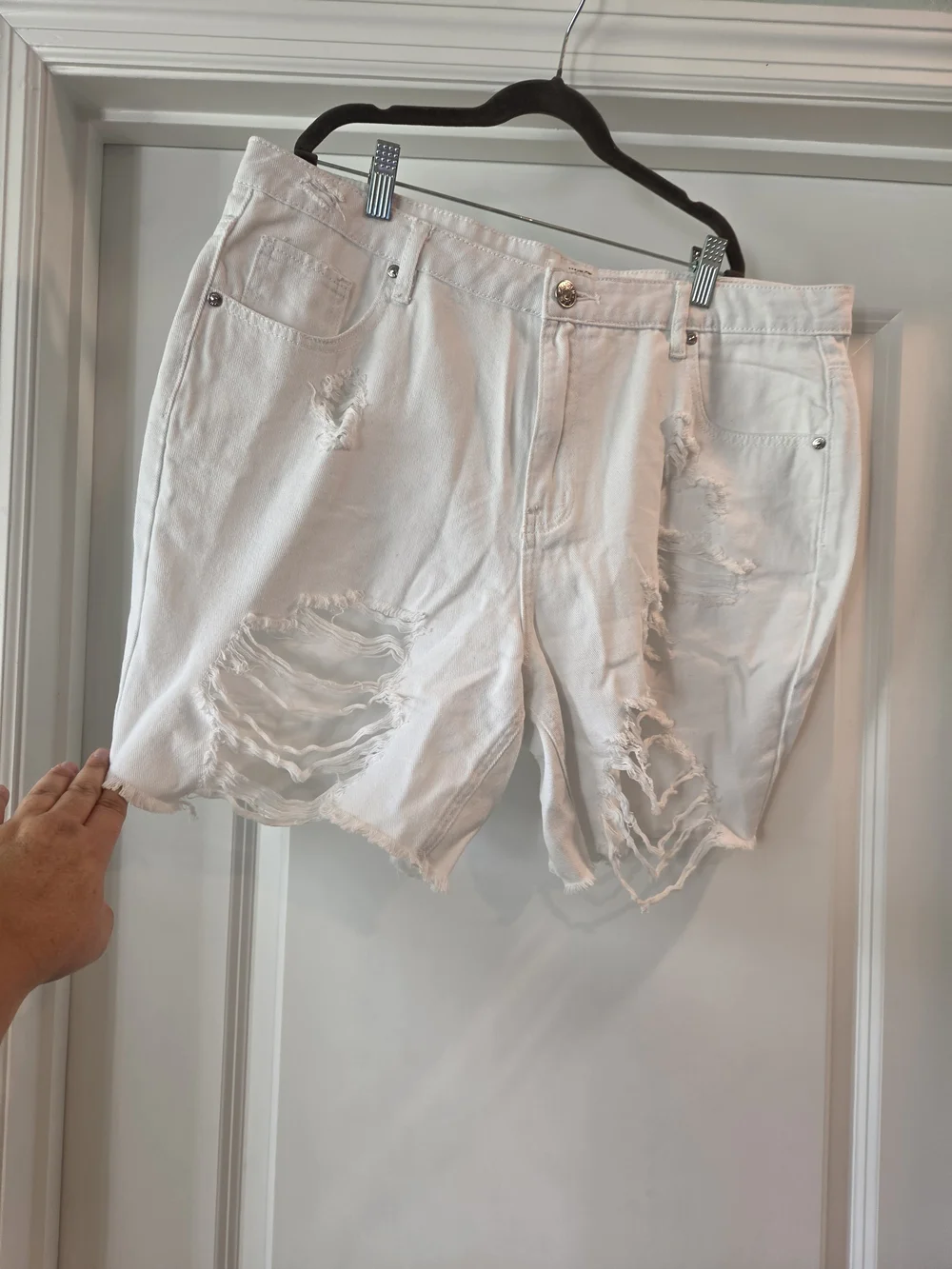 Madden Nyc Plus Size Distressed White Denim Shorts Size 15